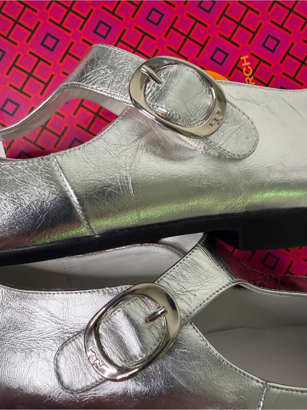 Tory Burch Violet T-Strap Mary Jane Silver Metallic Flats Size 8 - Picture 8 of 11
